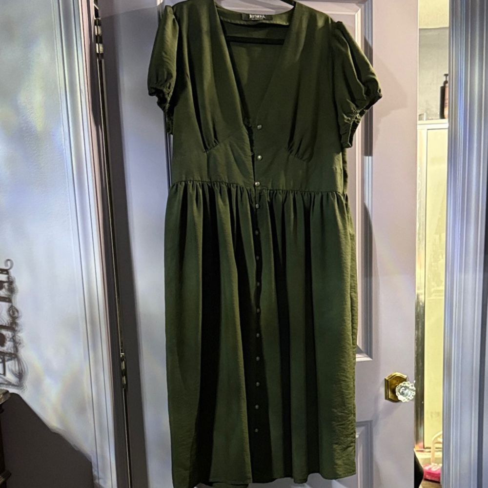 Disturbia Gladys Olive Green Midi Button-Front Dress